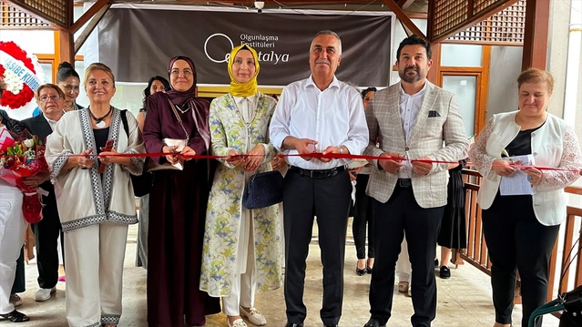 Geleneksel Sanatlar Antalya'da Sergilendi