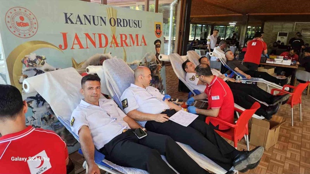 Jandarma'dan Kan Bağışı Kampanyası