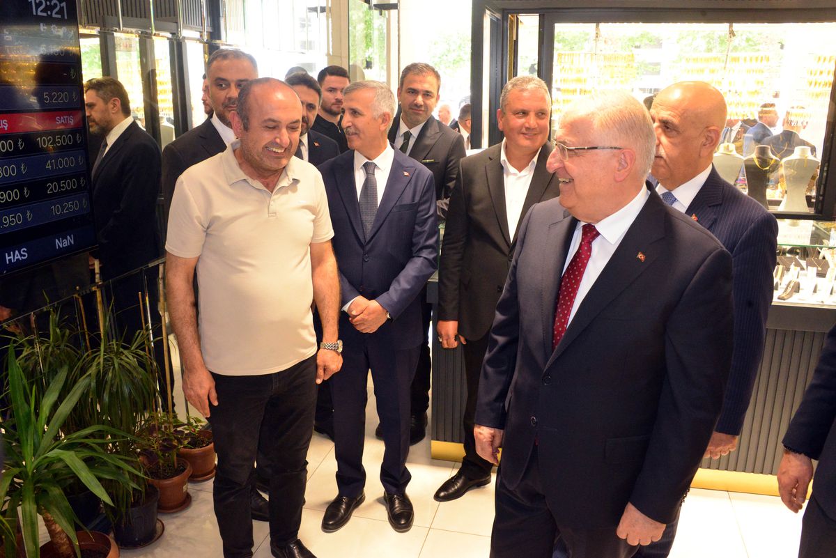 Bakan Güler\'den Kahramanmaraş\'ta anlamlı ziyaretler