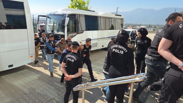Uyuşturucu Operasyonunda 23 Şüpheli Adliyeye Sevk Edildi