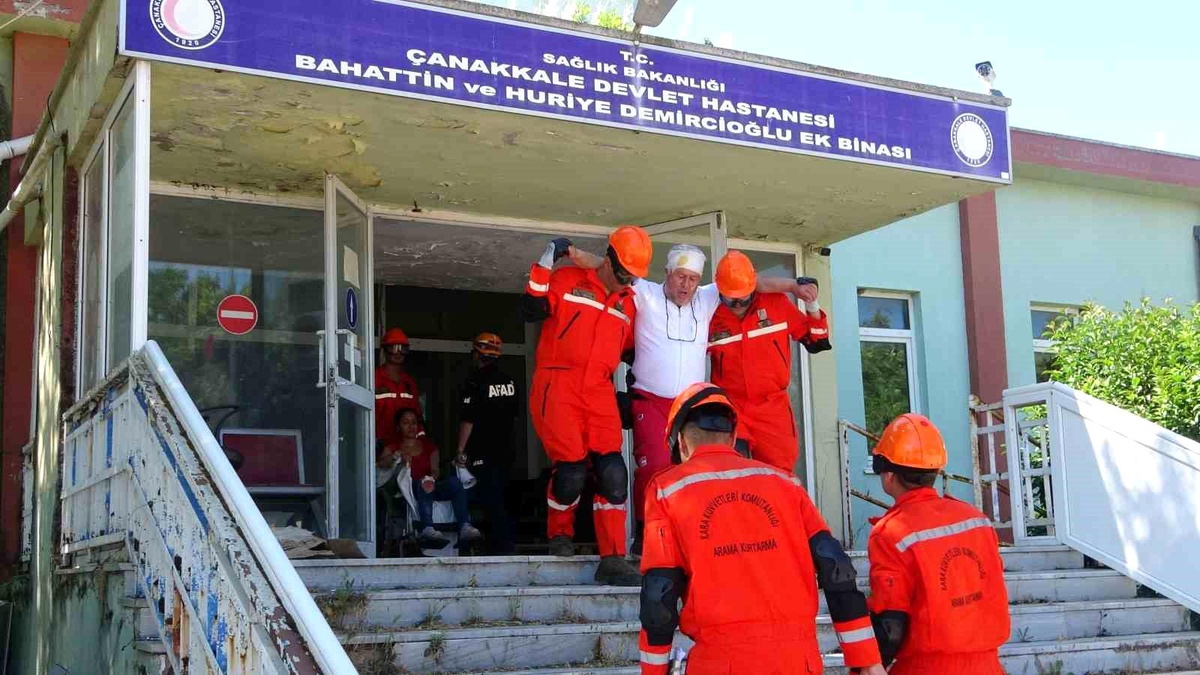 Çanakkale\'de geniş katılımlı afet tatbikatı yapıldı