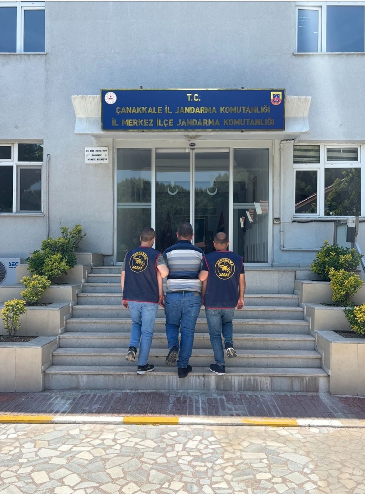 Çanakkale\'de 10 Firari Hükümlü Yakalandı