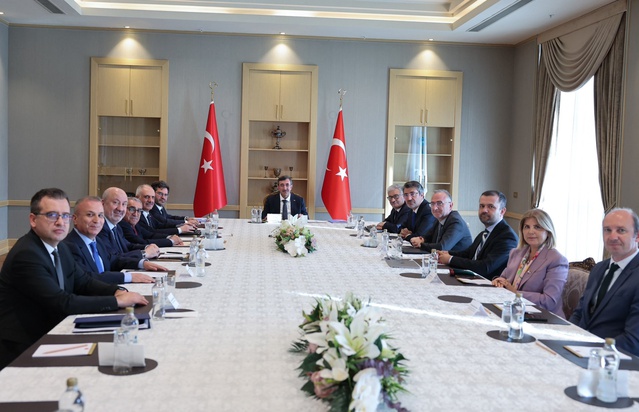 Cevdet Yılmaz Ekonomi Kurulu ile Toplandı