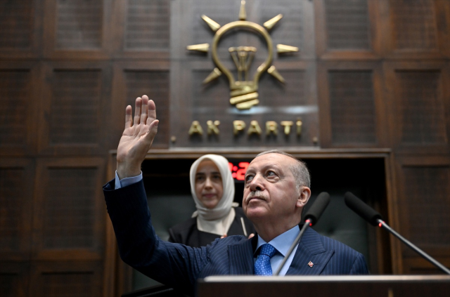 Cumhurbaşkanı Erdoğan: Atatürk'ün kurduğu partiyi pavyon masasına düşürdüler