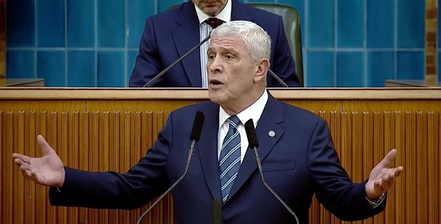 Dervişoğlu: 'Sefalet liginde şampiyonluğa koşuyoruz'