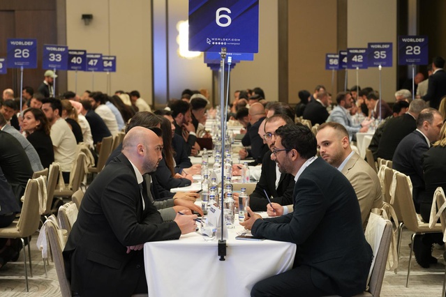 E-ticaret ve perakende sektörlerinin liderleri aynı masada b