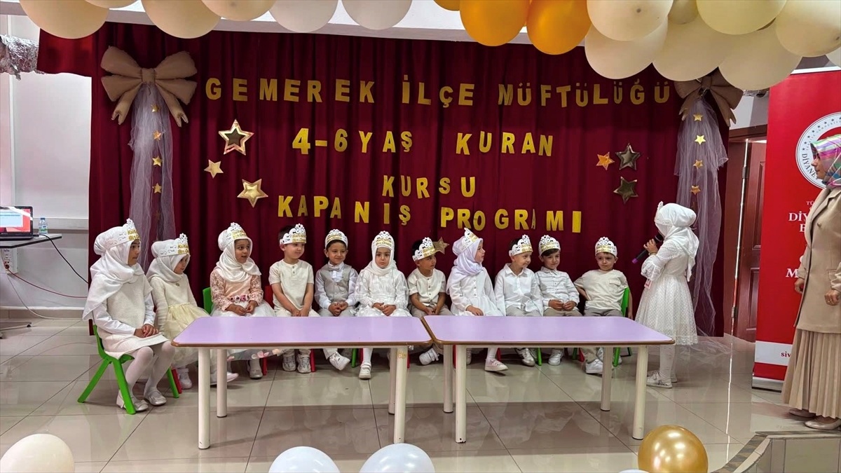 Gemerek\'te Kur\'an Kursu Kapanışı