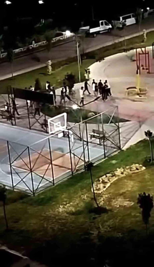 Bursa'da Gençler Arası Kavga Meydan Muharebesine Döndü