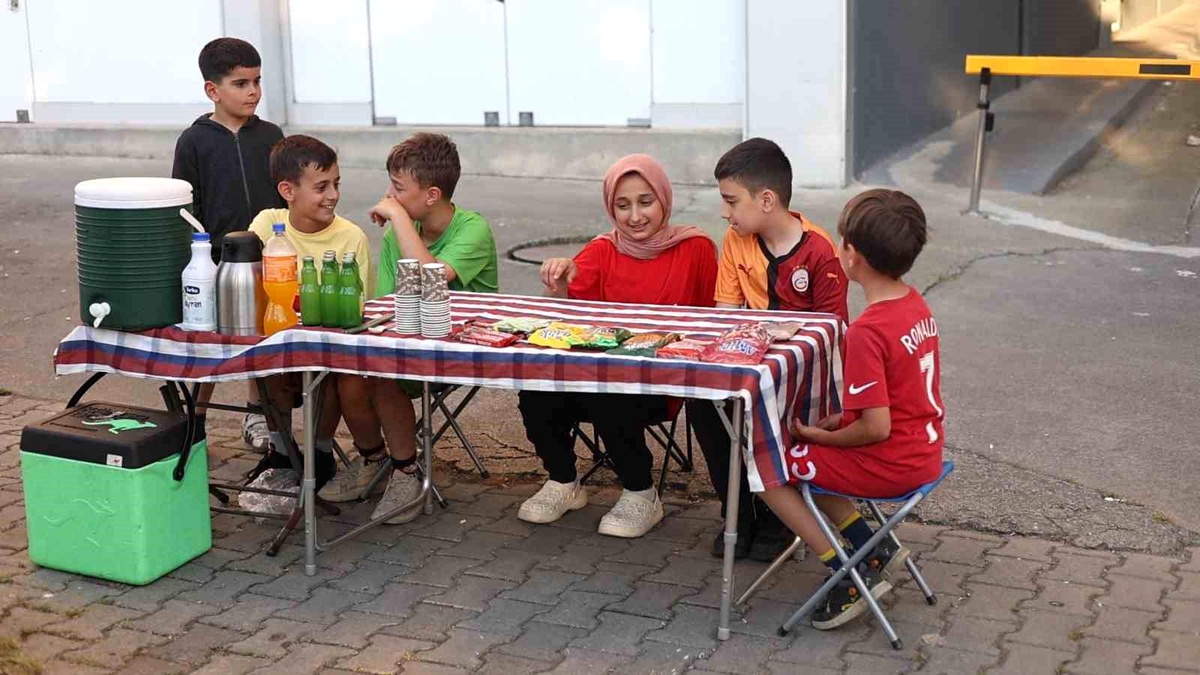 Rize\'de Çocuklar Girişimcilik Örneği Sergiledi