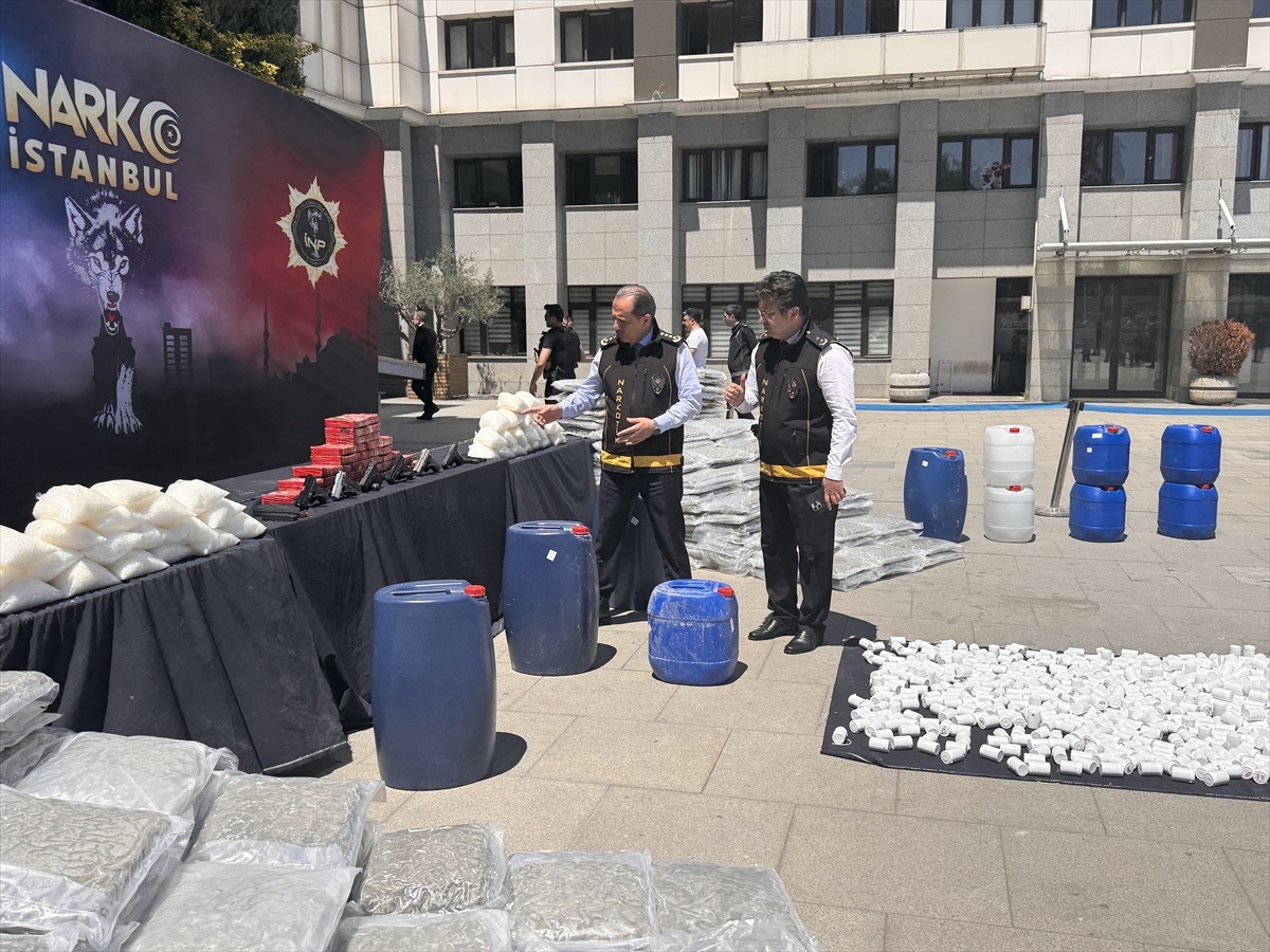 İstanbul\'da Uyuşturucu Operasyonu: 1 Ton Madde Ele Geçirildi