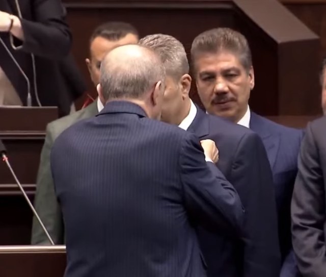 İYİ Parti'den istifa eden İstanbul Milletvekili Ersin Beyaz AK Parti'ye katıldı