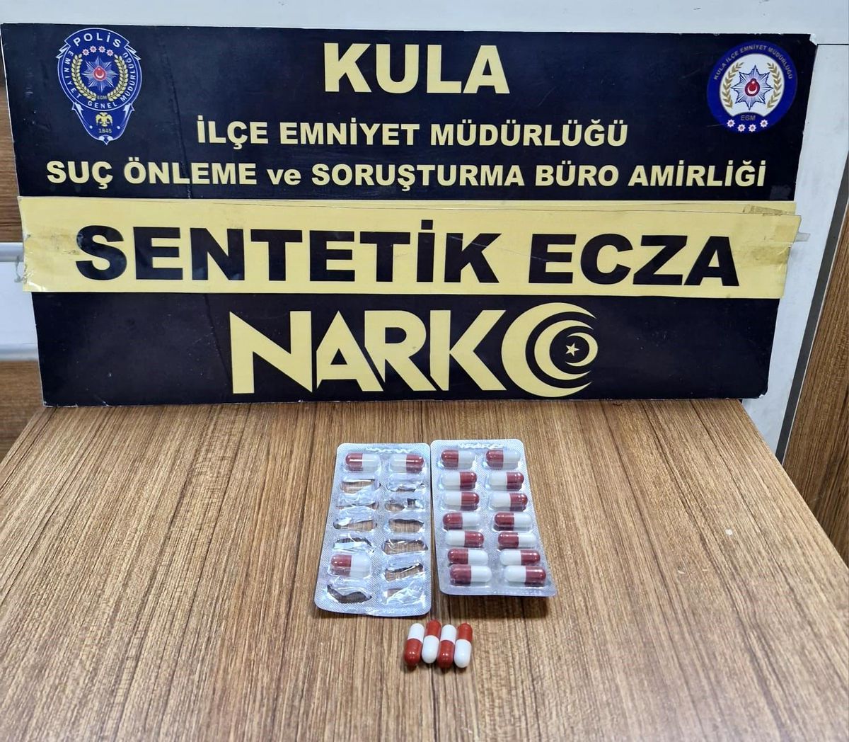 Manisa\'da Uyuşturucu Operasyonu: 4 Tutuklama