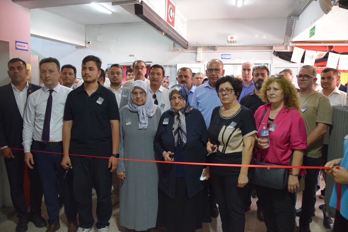 Şehit öğretmen Ayla Kara\'nın adı kütüphanede yaşatılıyor