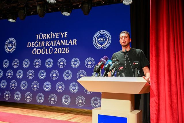 Alperen Şengün: Gençler için ilham kaynağı