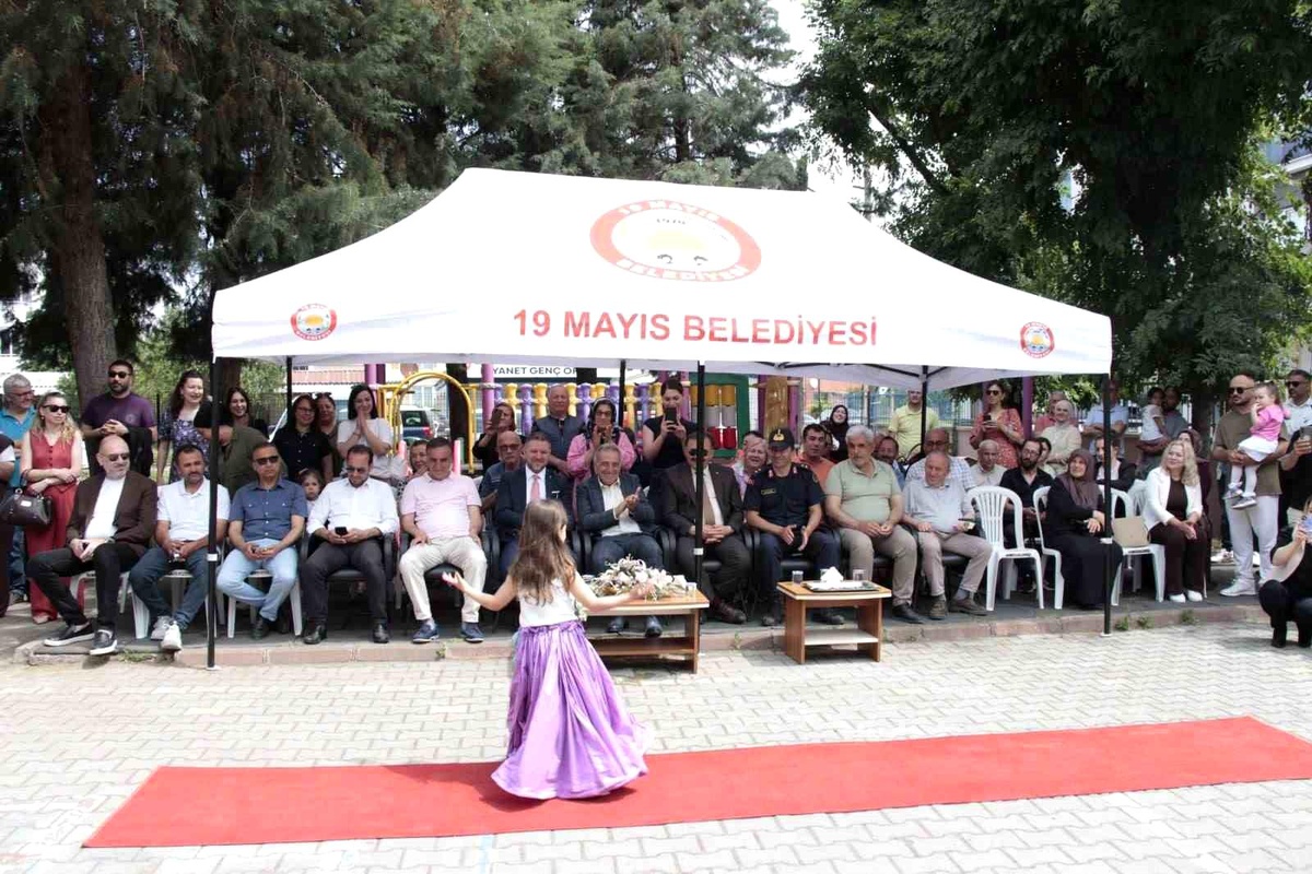 Miniklerden Sıfır Atık Defilesi ve Resim Sergisi Büyük Beğeni Topladı