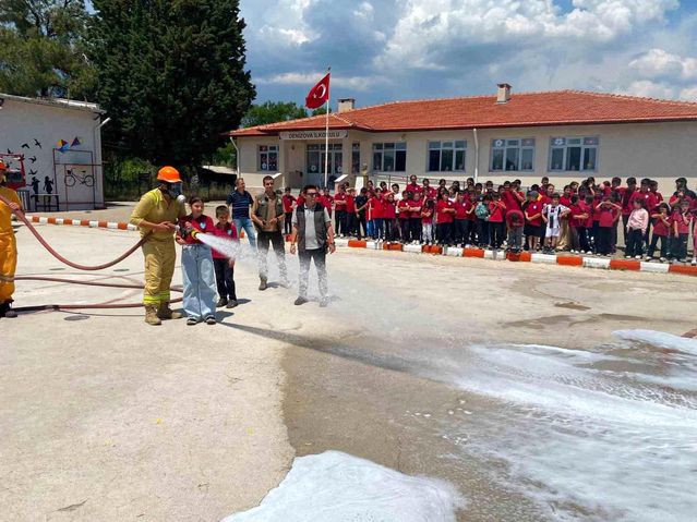 Muğla'da Çocuklara Orman Yangını Eğitimi