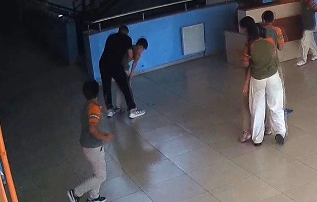 Öğrenci Heimlich Manevrasıyla Kurtarıldı