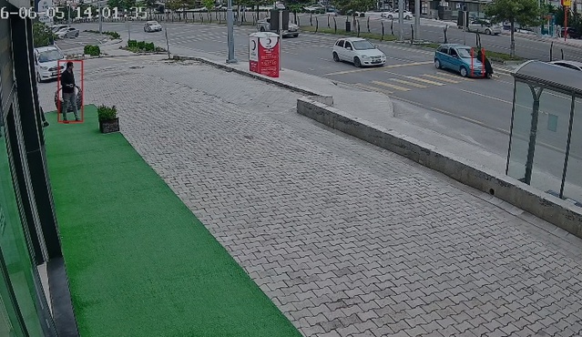 Yaya Geçidinde Kaza: Feime Yener Hayat Mücadelesi Veriyor