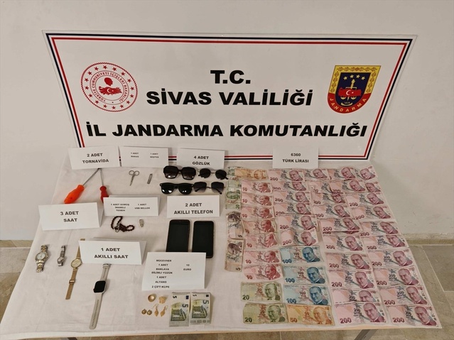 Sivas'ta Hırsızlık Yapan 5 Şüpheli Tutuklandı