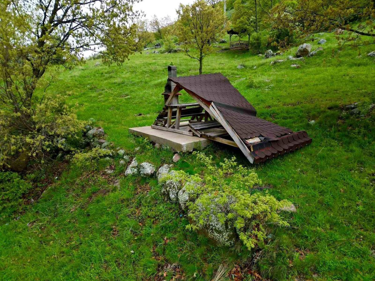 Kemerkaya Parkı\'nda Vandalizm ve İhmal