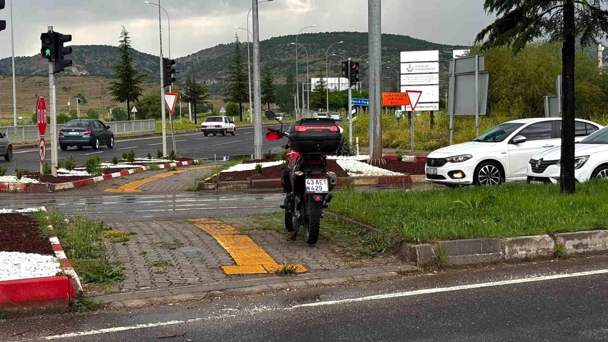 Tavşanlı\'da Motosikletli Kaza