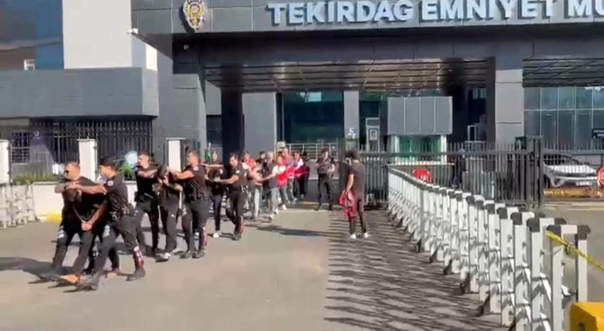 Tekirdağ\'da Dolandırıcılık Çetesi Çökertildi
