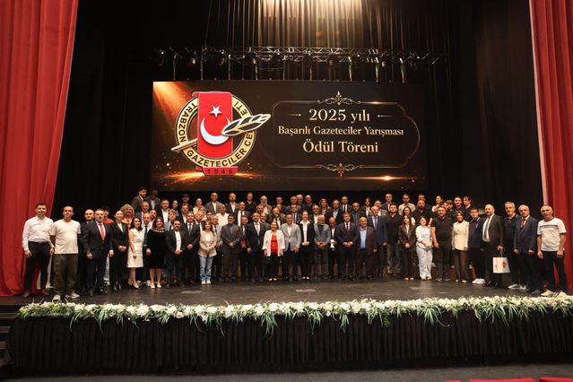 2025 Yılının Başarılı Gazetecileri Ödülleri Sahiplerini Buld