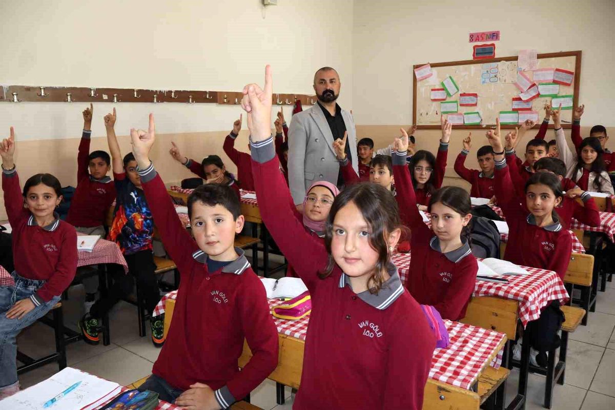 Van Gölü İlkokulu\'ndan Dünya Şampiyonu