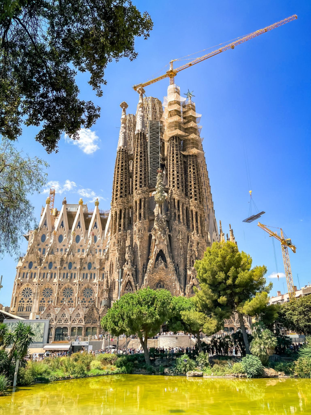 Sagrada Familia: Dünyanın En Yüksek Kilisesi