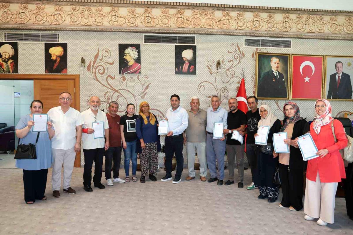 Aksu\'da 12 vatandaş tapularıyla buluştu