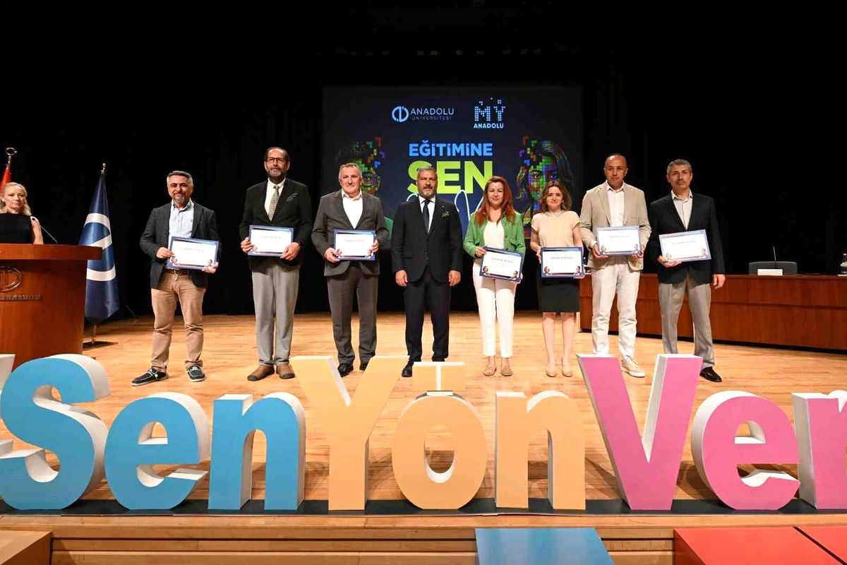 Anadolu Üniversitesi\'nde Mikro Yeterlilikler Tanıtıldı