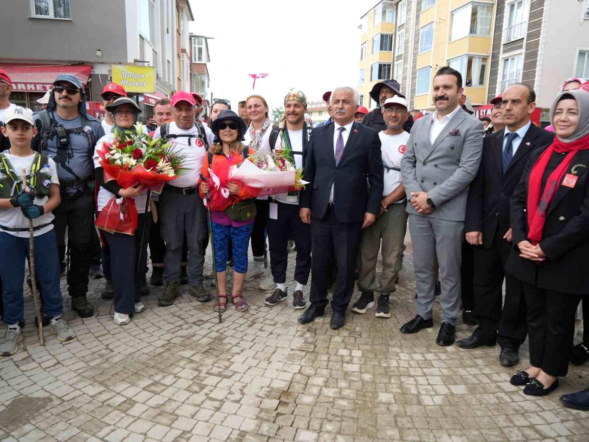 İstiklal Yolu Yürüyüşü: Şerife Bacı\'nın İzinde 65 Kilometre