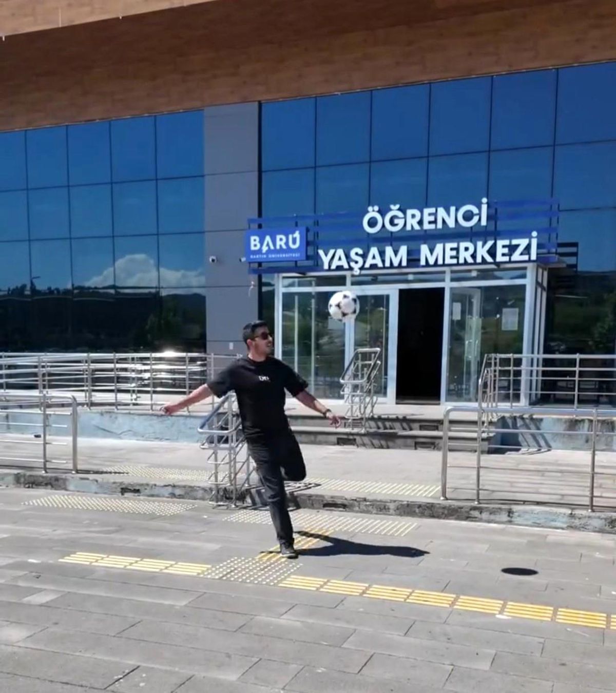 Bartın Üniversitesi\'nden A Milli Takım\'a Destek Klibi