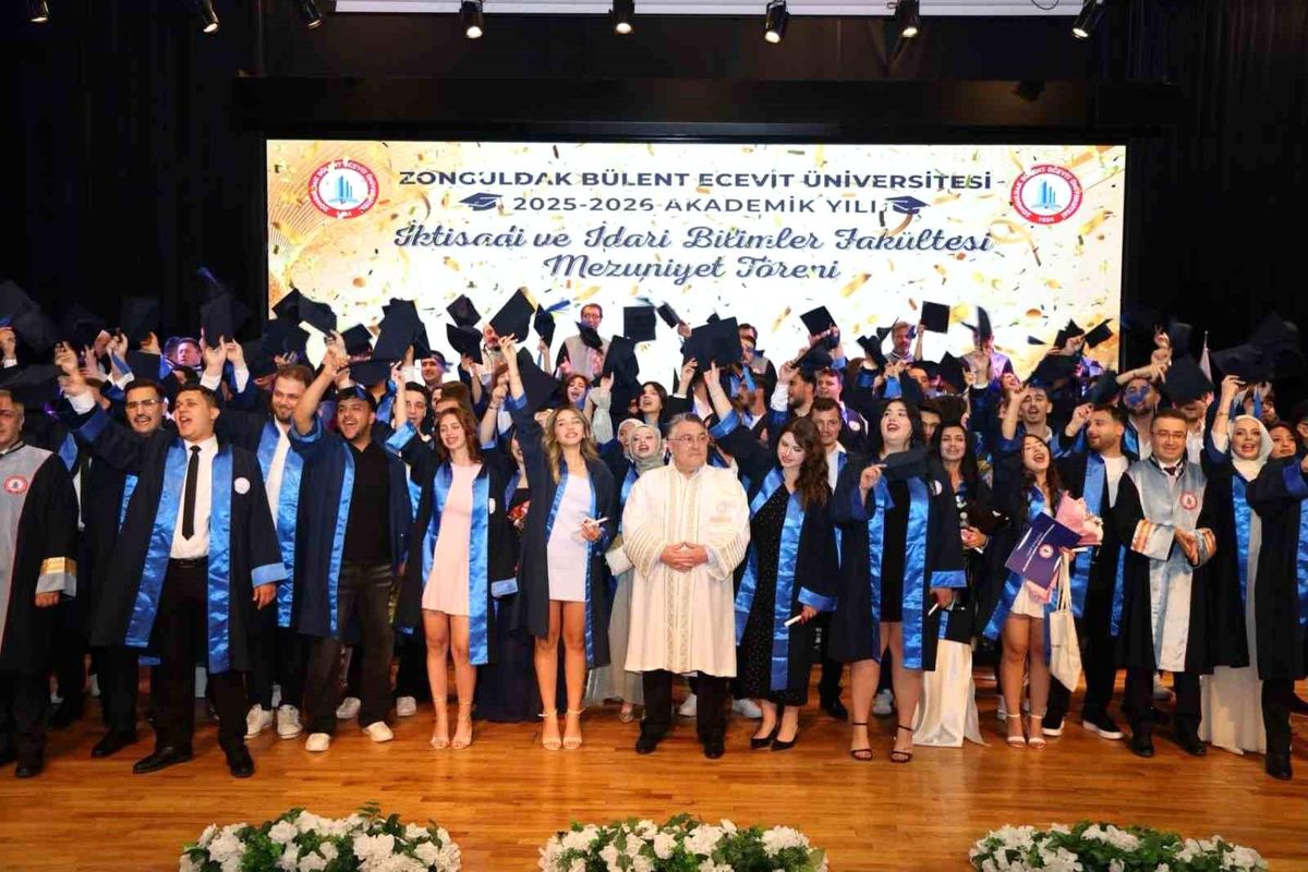 BEUN İİBF Mezuniyet Töreni Coşkusu