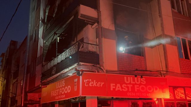 Bursa'da Ev Yangını: 5 Kişi Hastaneye Kaldırıldı