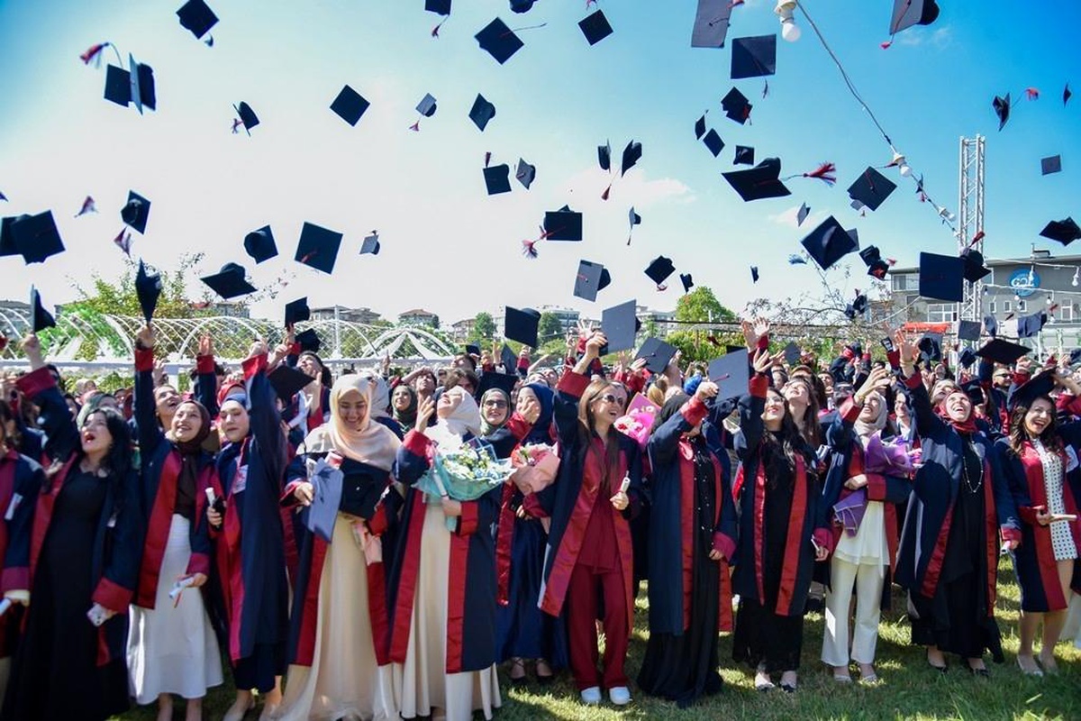 OMÜ MYO\'dan 238 Mezun Uğurlandı