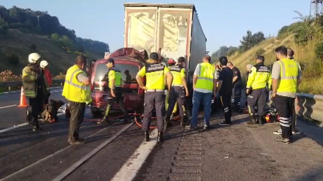 Çekmeköy'de Trafik Kazası: 3 Ölü
