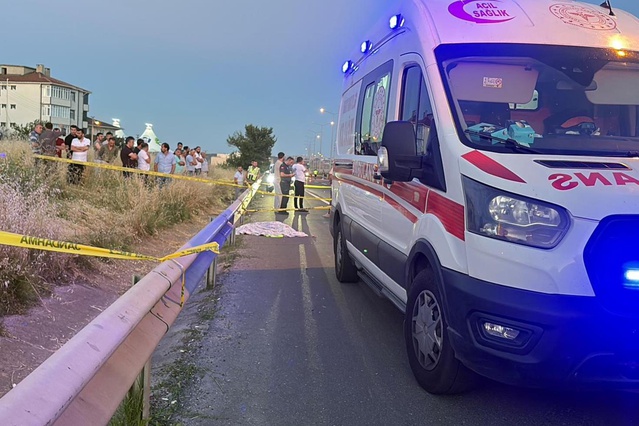 Tekirdağ'da otomobilin çarptığı 15 yaşındaki Rabia hayatını 