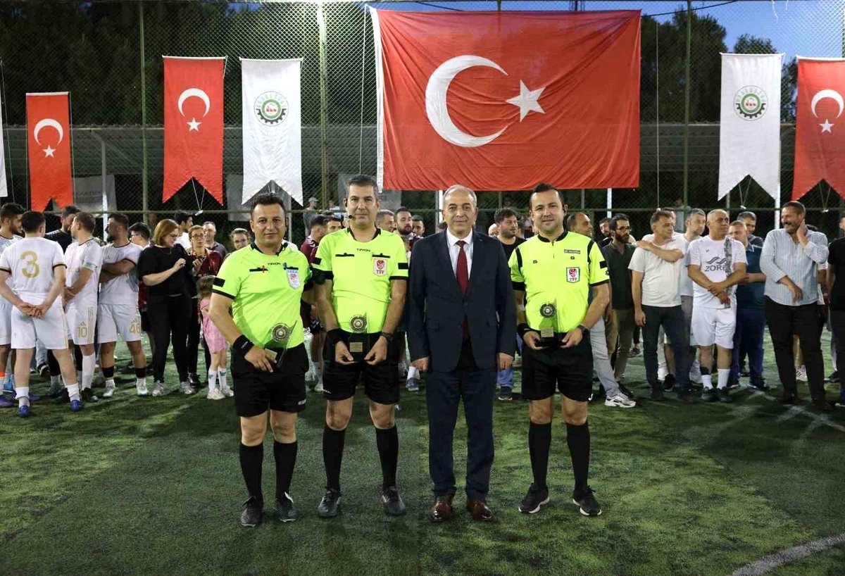 Denizli OSB Futbol Turnuvası\'nda Şampiyonlar Belli Oldu