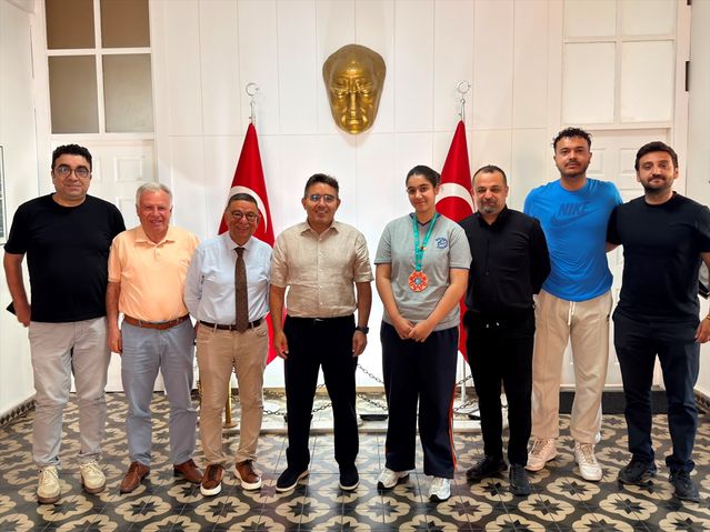 Nilsu Özdemir'den Dünya Üçüncülüğü Ziyareti