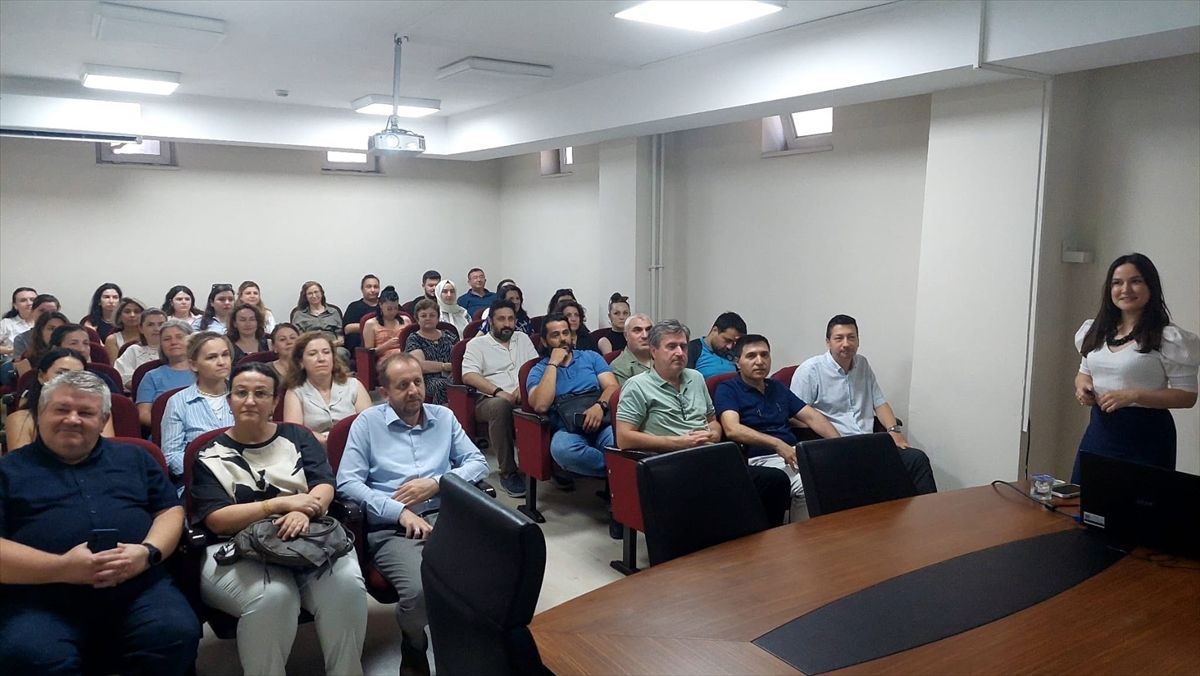Edirne\'de Sınav Kaygısı Eğitimi