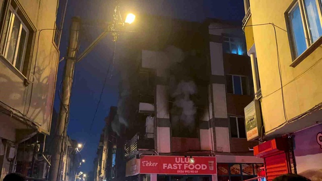 Bursa'da Elektrik Yangını: 5 Kişi Dumandan Etkilen