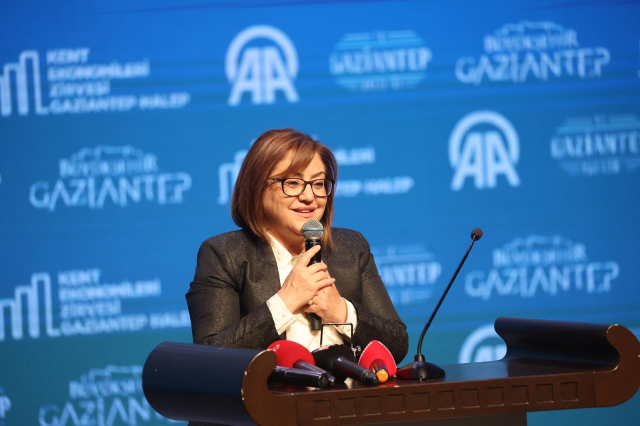 Gaziantep Büyükşehir ev sahipliğinde Türkiye-Suriye ticari ilişkileri, Kent Ekonomileri Zirvesi’nde ele alındı