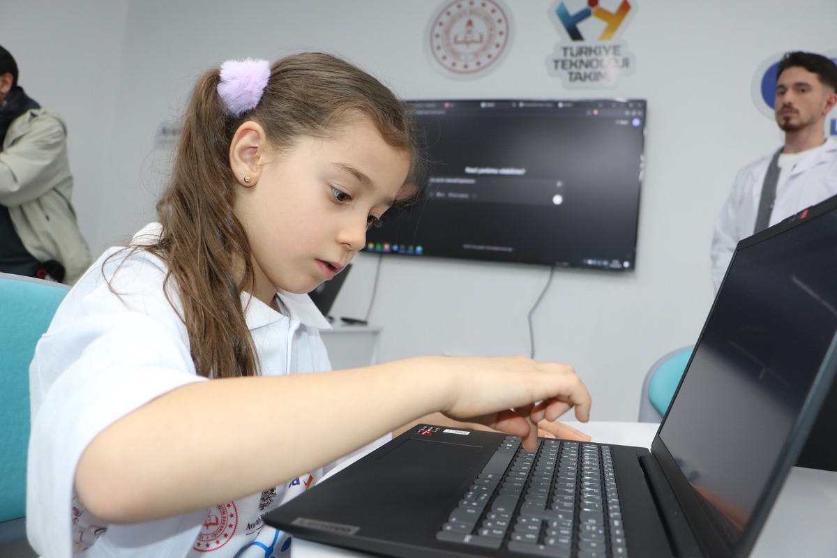Gençler Yapay Zekaya Yöneliyor