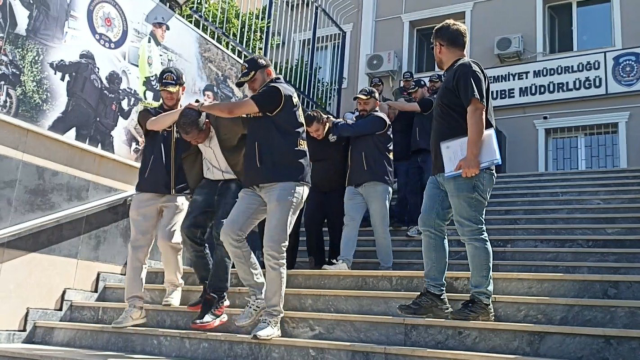 Hong Kong'lu diş hekimini sahte kimlikle dolandıran Nijeryalı Esenyurt'ta yakalandı