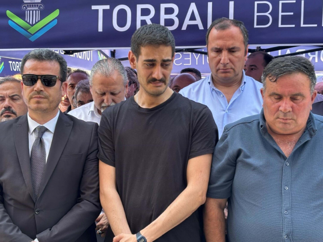 Irmak öğretmen İzmir'de son yolculuğuna uğurlandı