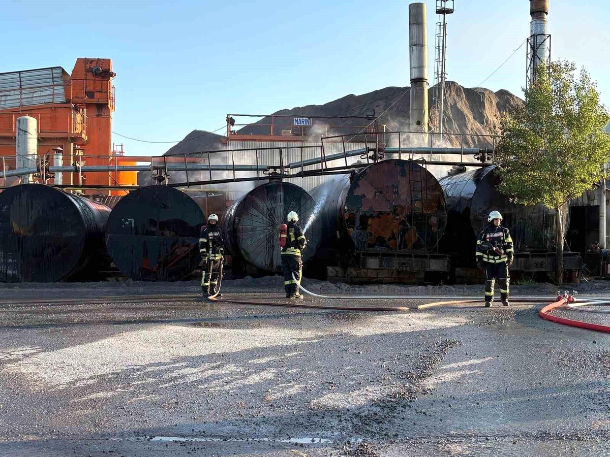 Kayseri\'de asfalt şantiyesinde bitüm tankı alev aldı