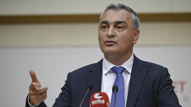 CHP Sözcüsü Müslim Sarı: Parti Meclisi istifalara rağmen yine de toplanacak
