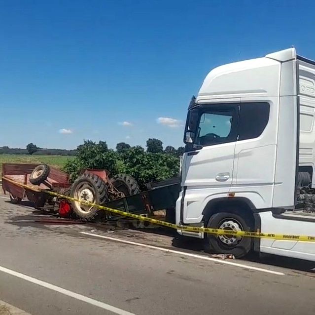 Kırklareli'nde Trafik Kazası: Traktör Sürücüsü Hayatını Kayb
