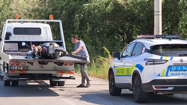 Kütahya'da Otomobil-Motosiklet Kazası: 1 Yaralı
